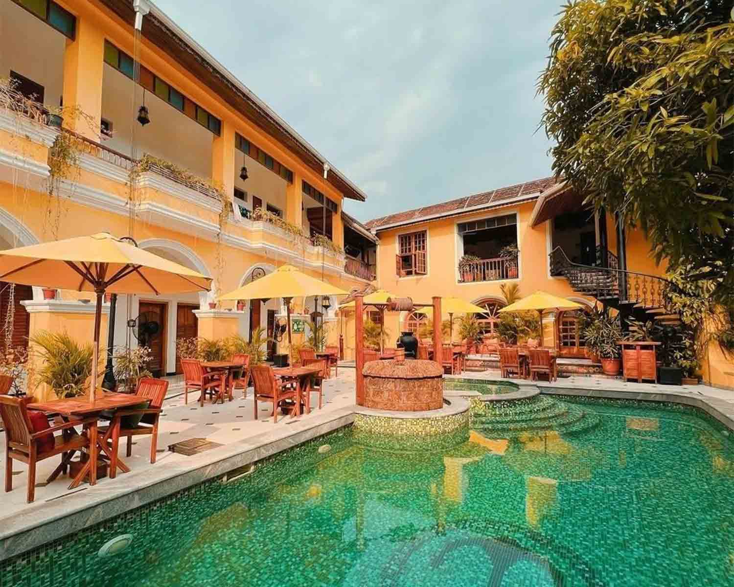 Luxury hotel gallery image