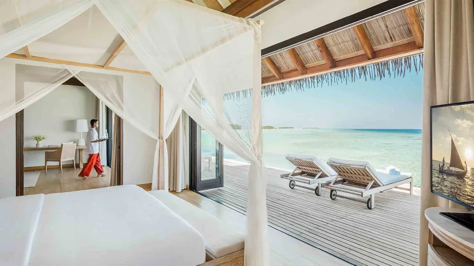 Maldives: Stays — hero photograph