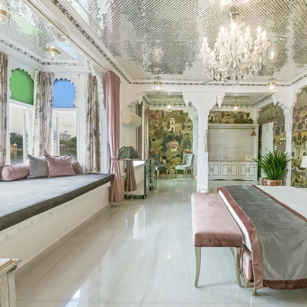 Luxury hotel gallery image