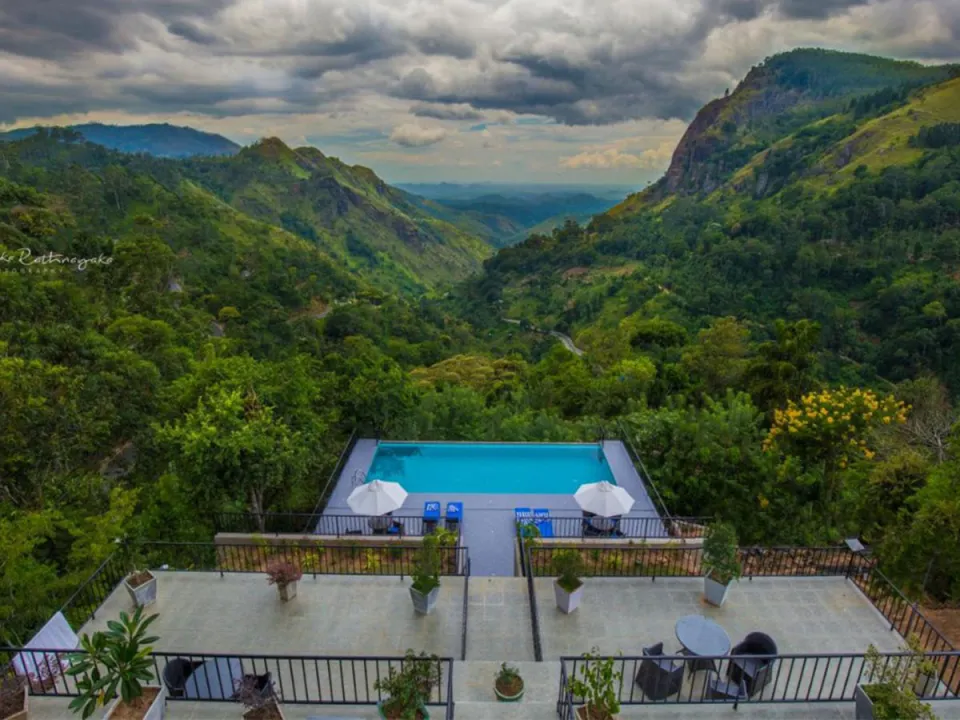 Pinnacle Ella — hotel photograph