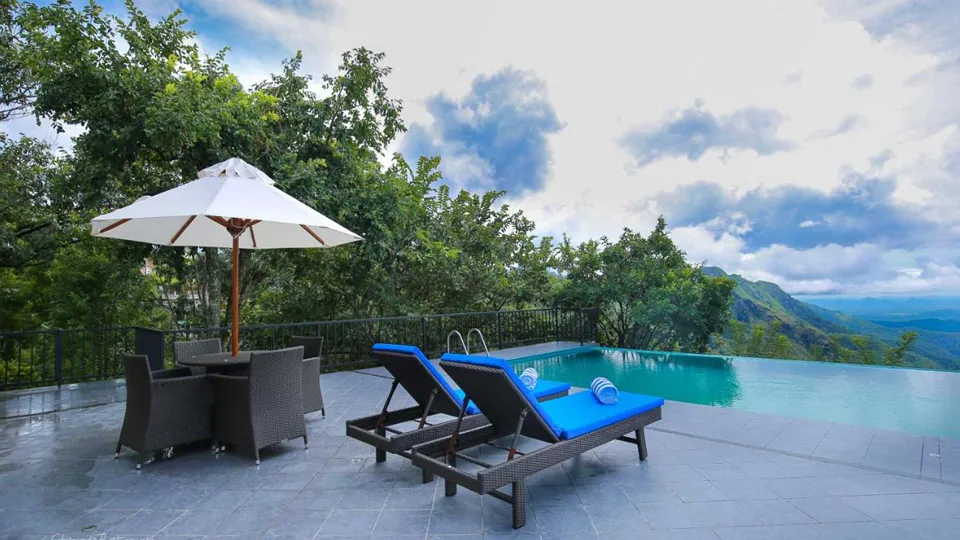 Pinnacle Ella — hotel photograph
