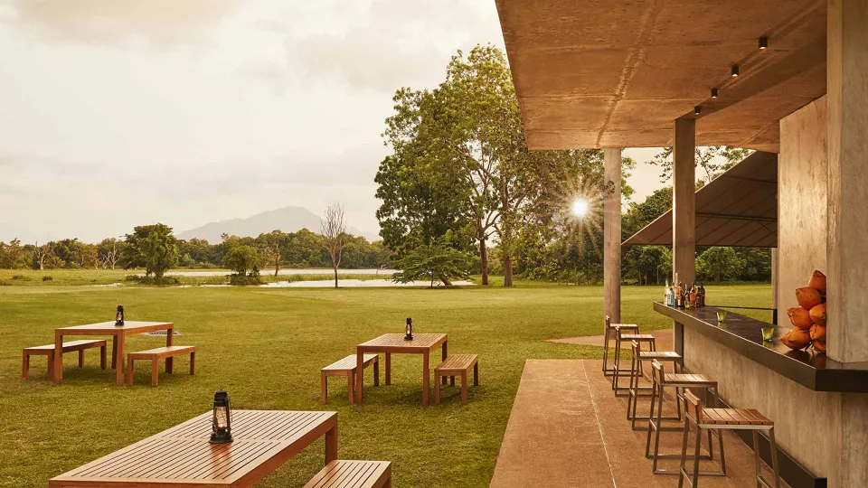 Jetwing Lake — hotel photograph