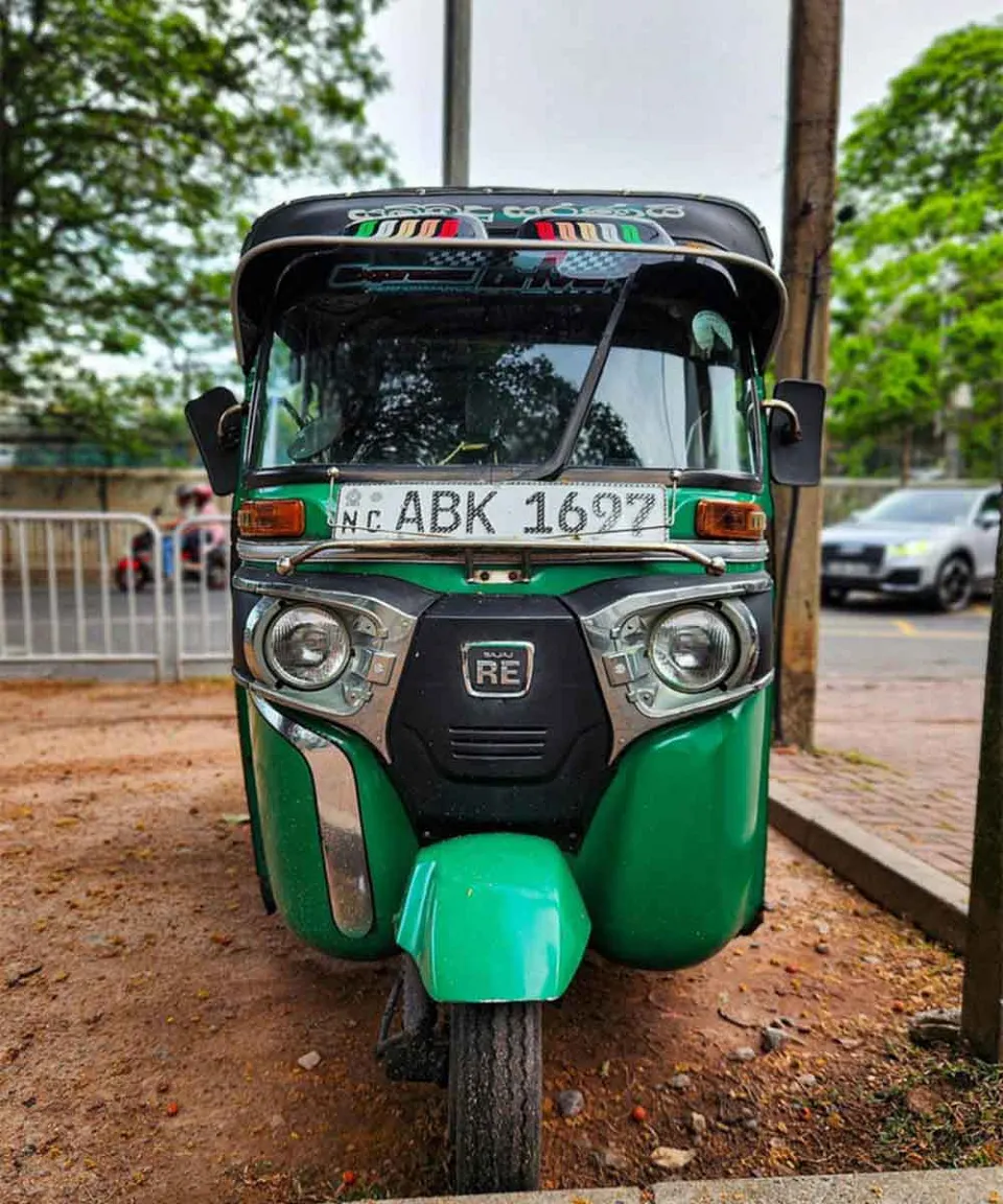 Anuradhapura by tuk tuk — gallery photograph 2