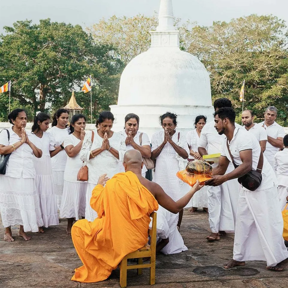 Anuradhapura by tuk tuk — gallery photograph 3