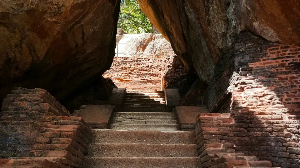 Climb Sigiriya Rock — experience photograph