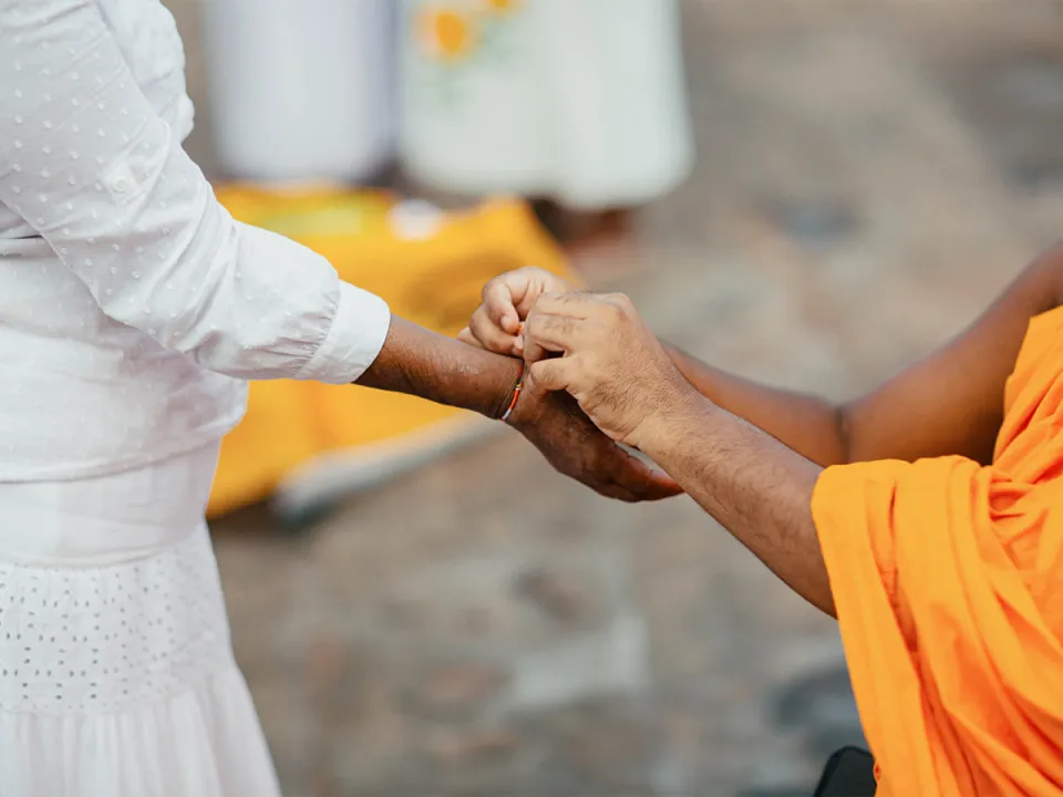 Anuradhapura - Private Alms Giving — experience photograph