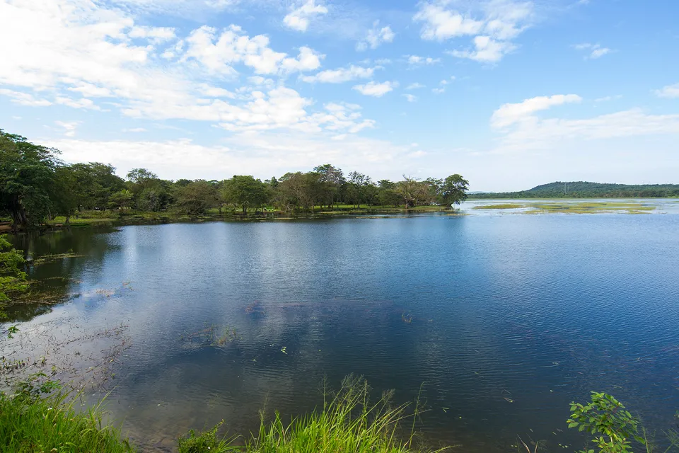 Into the Cultural Triangle on Sri Lanka for Families