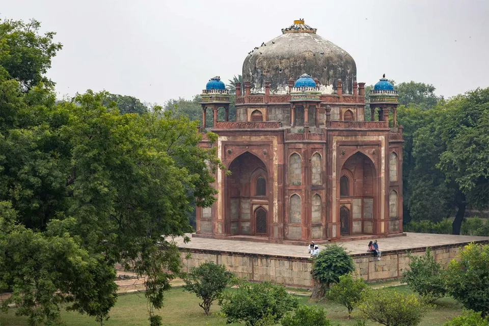 Welcome to India on Golden Triangle with Tigers