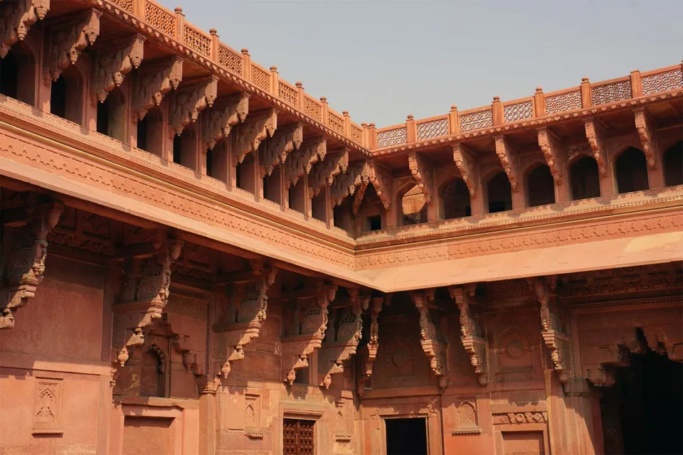 Mughal Marvels on Simply Rajasthan