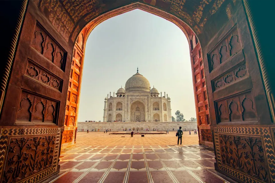 Sunrise and stepwells on Boutique Rajasthan