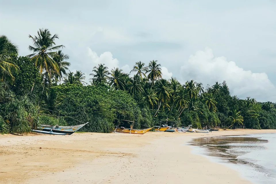 Back to the beach on Sri Lanka with Little Ones