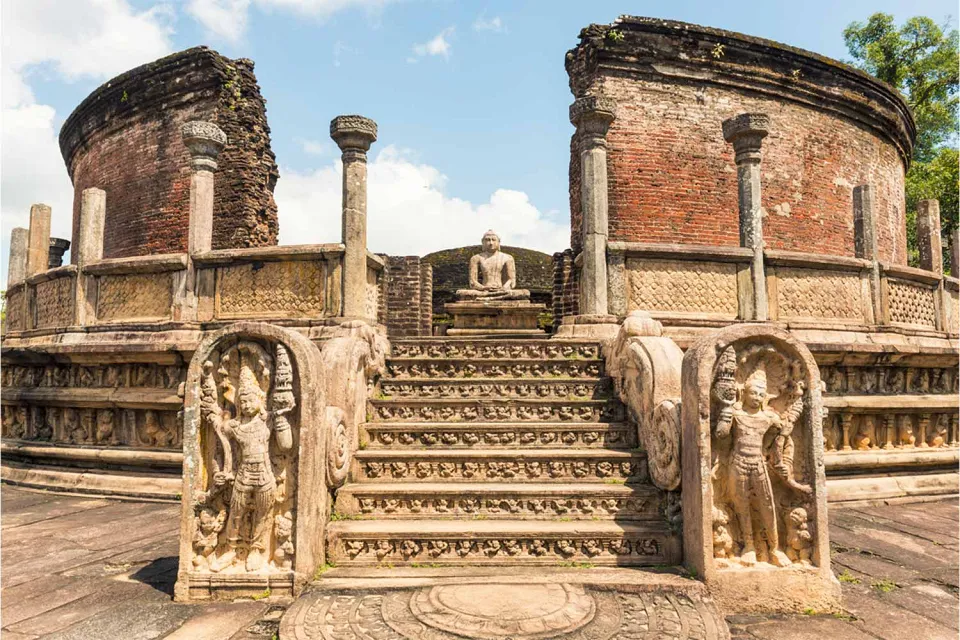 Ancient settlements on Essential Sri Lanka