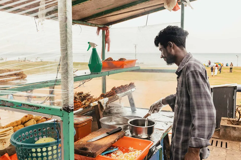 Onto the ocean on Essential Sri Lanka — travel photograph 2