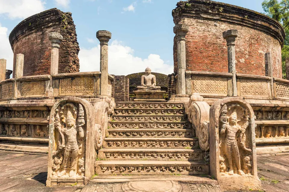 Ancient cities on Honeymoon to Sri Lanka in the Summer
