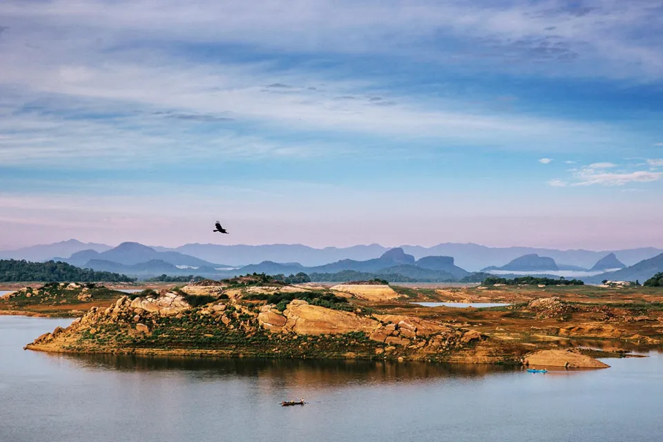 Into the wild on Honeymoon to Sri Lanka in the Summer