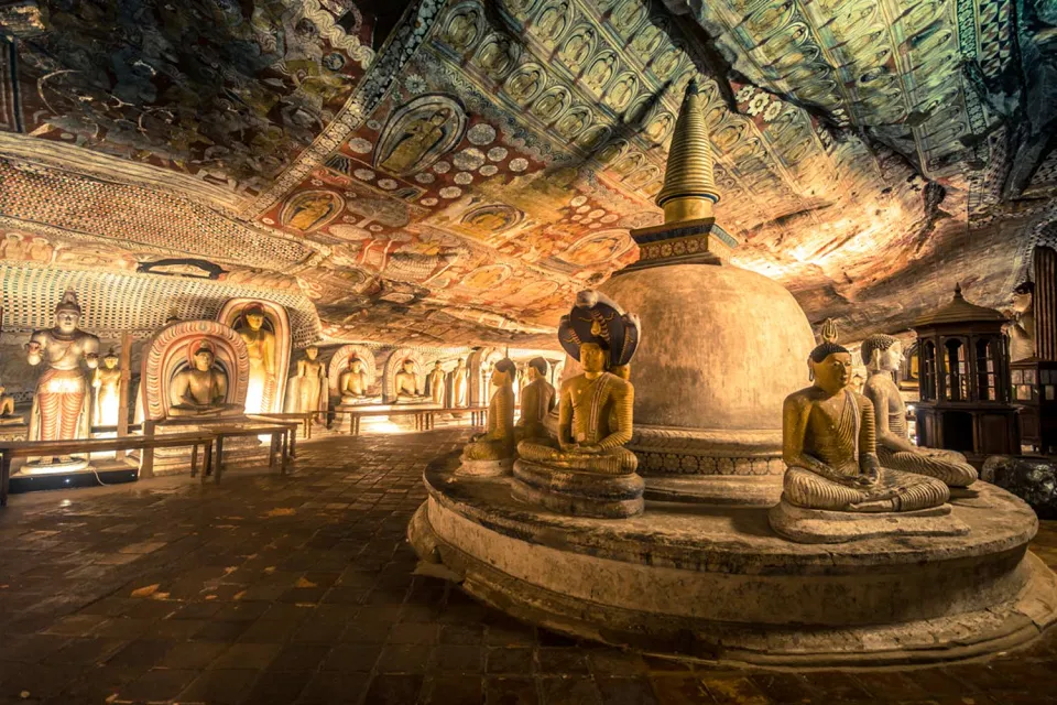 Temples and Tuk-tuks on Sri Lanka in Style