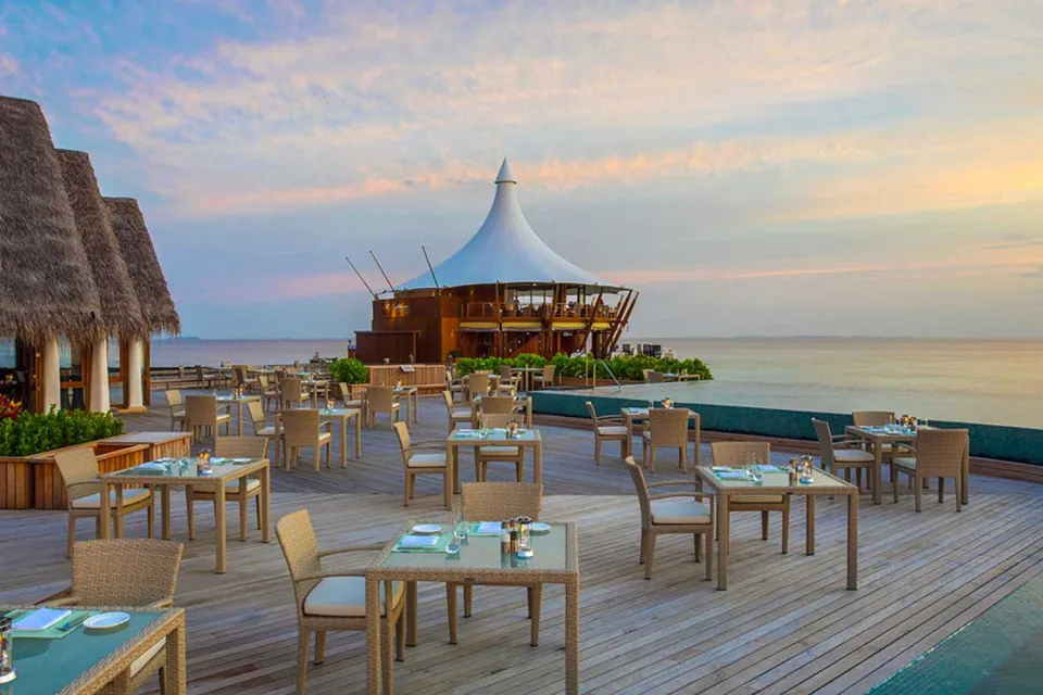 Giving back on Sri Lanka and The Maldives in Style