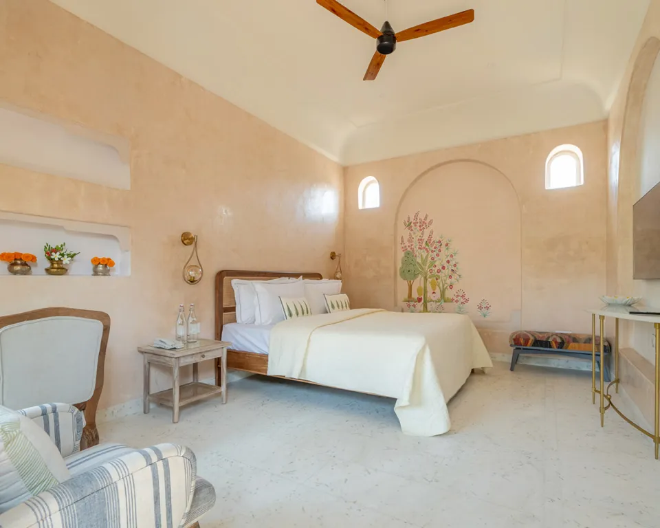 Niravi - Luxury hotel — gallery photograph 2