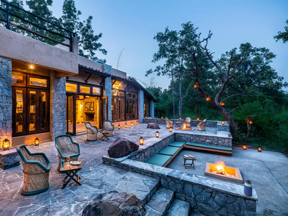 Kanha Earth Lodge — hotel photograph
