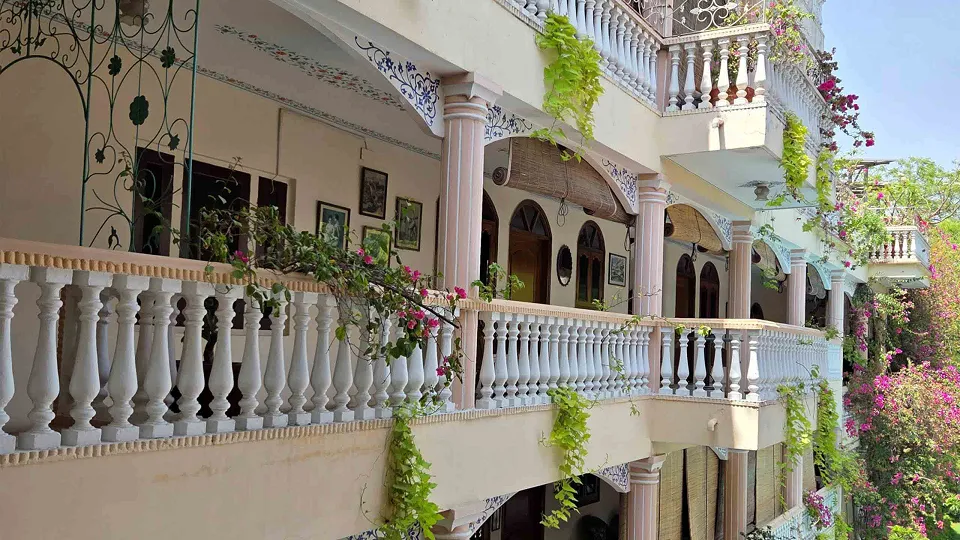 Jas Vilas — hotel photograph