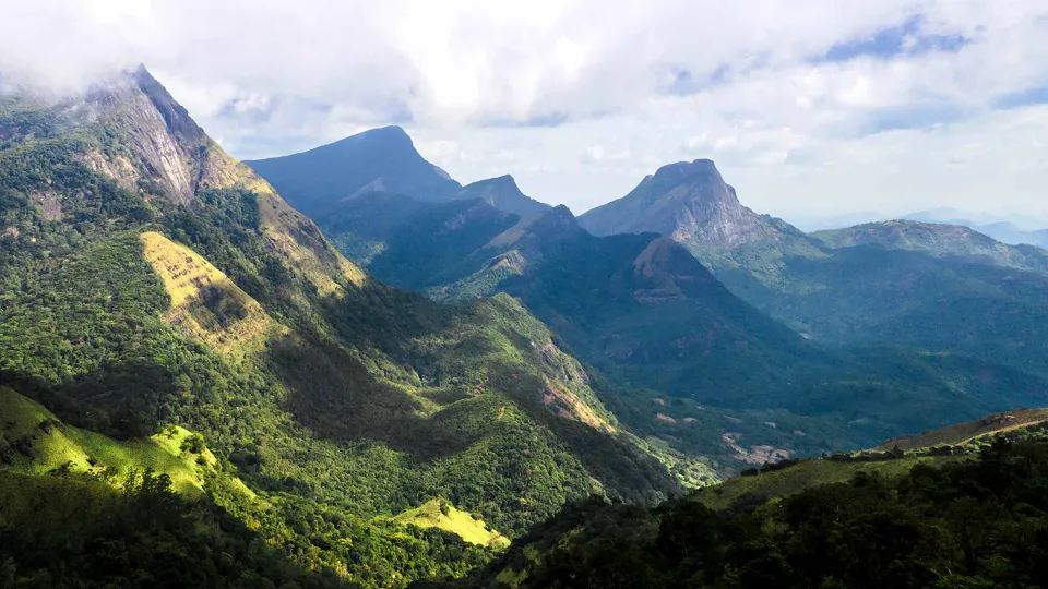 Knuckles Range — hero photograph