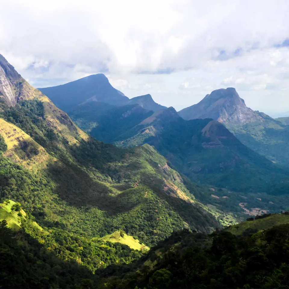Knuckles Range — travel photograph