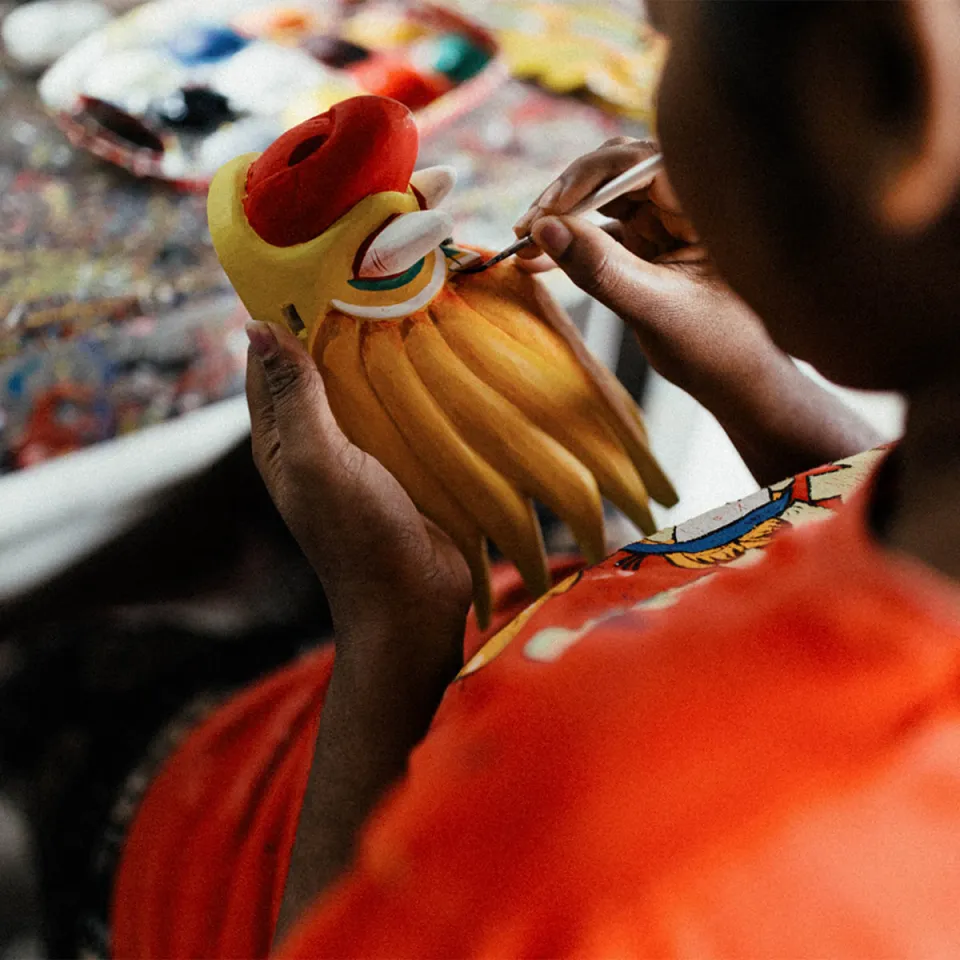 Need a helping hand? — gallery photograph 2