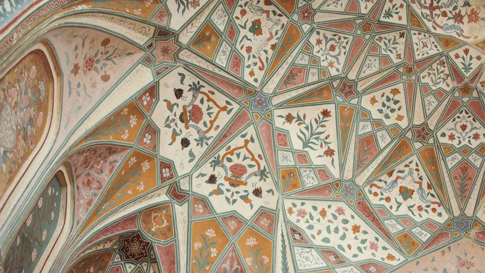 Jaipur, the ‘Pink City’, is a dazzling assault on the senses; a vibrant, at times cha — hero photograph