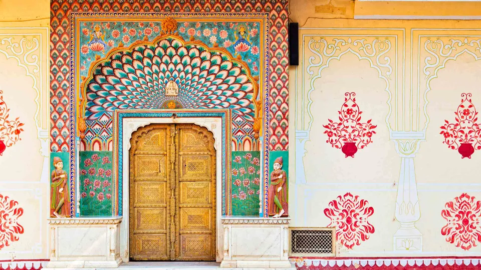 Tour of Private Ceremonial Quarters of City Palace — experience photograph