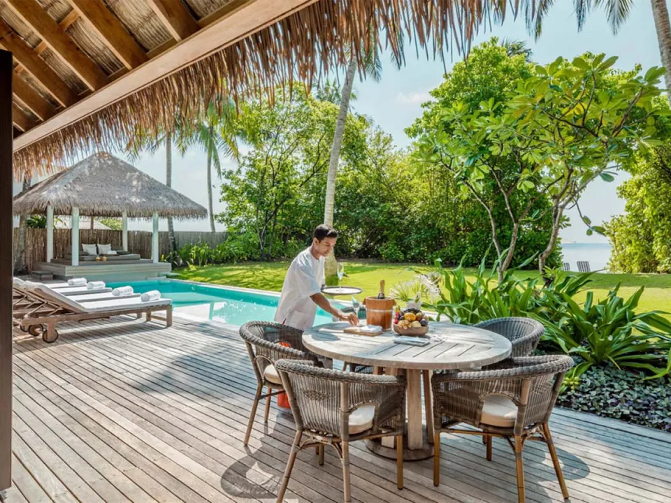 Como Maalifushi — hotel photograph