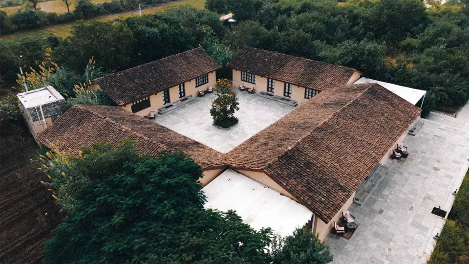 Bijapur Lodge — hotel photograph