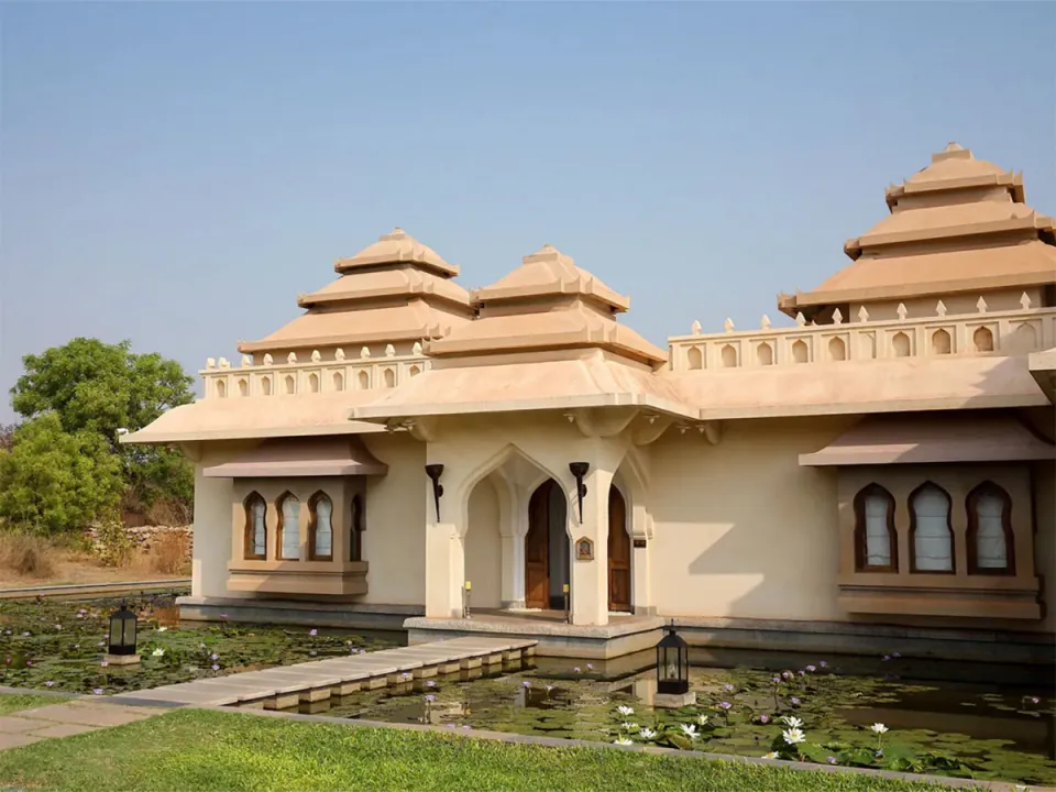Evolve Back, Kamalapura Palace — hotel photograph