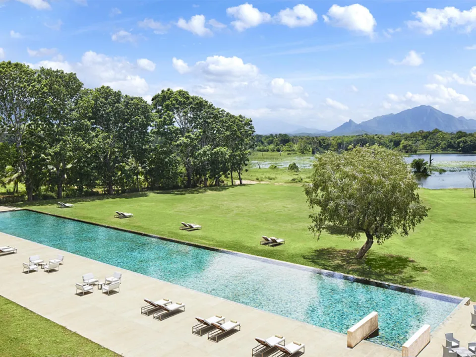 Jetwing Lake — hotel photograph