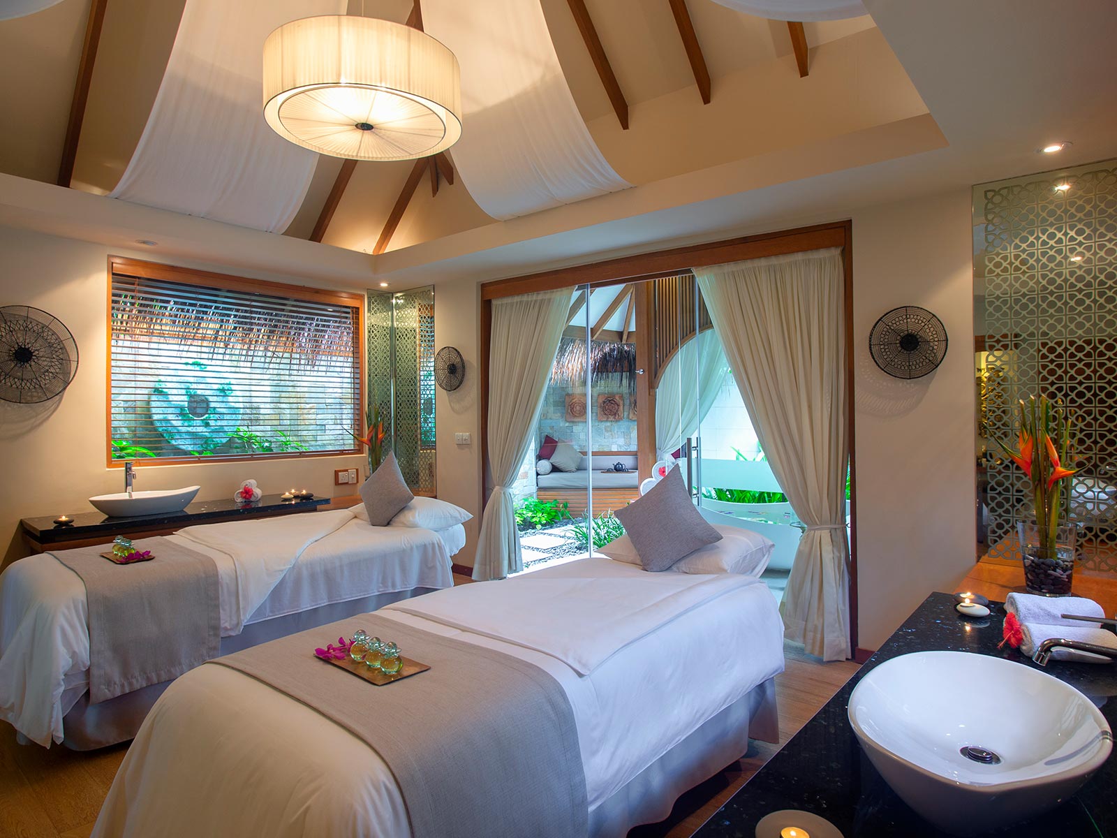 Luxury hotel gallery image