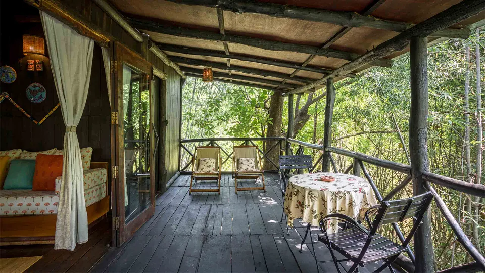 Tree House Hideaway — hotel photograph