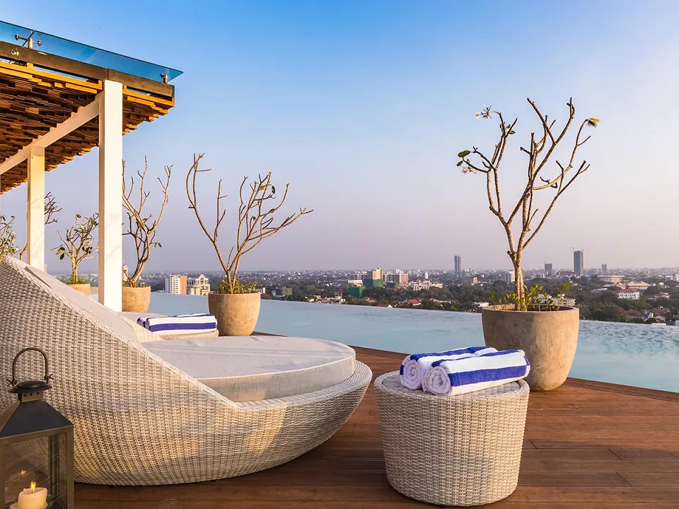 Jetwing Colombo Seven — hotel photograph