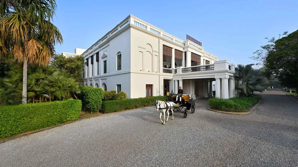 Taj Nadesar Palace — hotel photograph