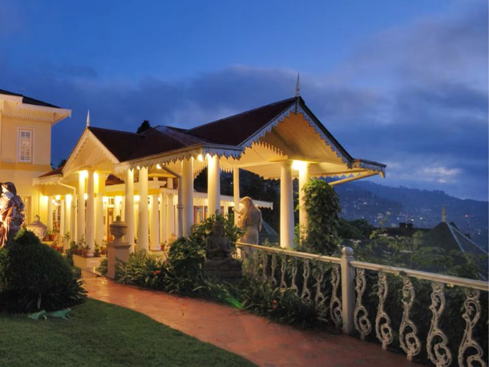 Luxury hotel gallery image