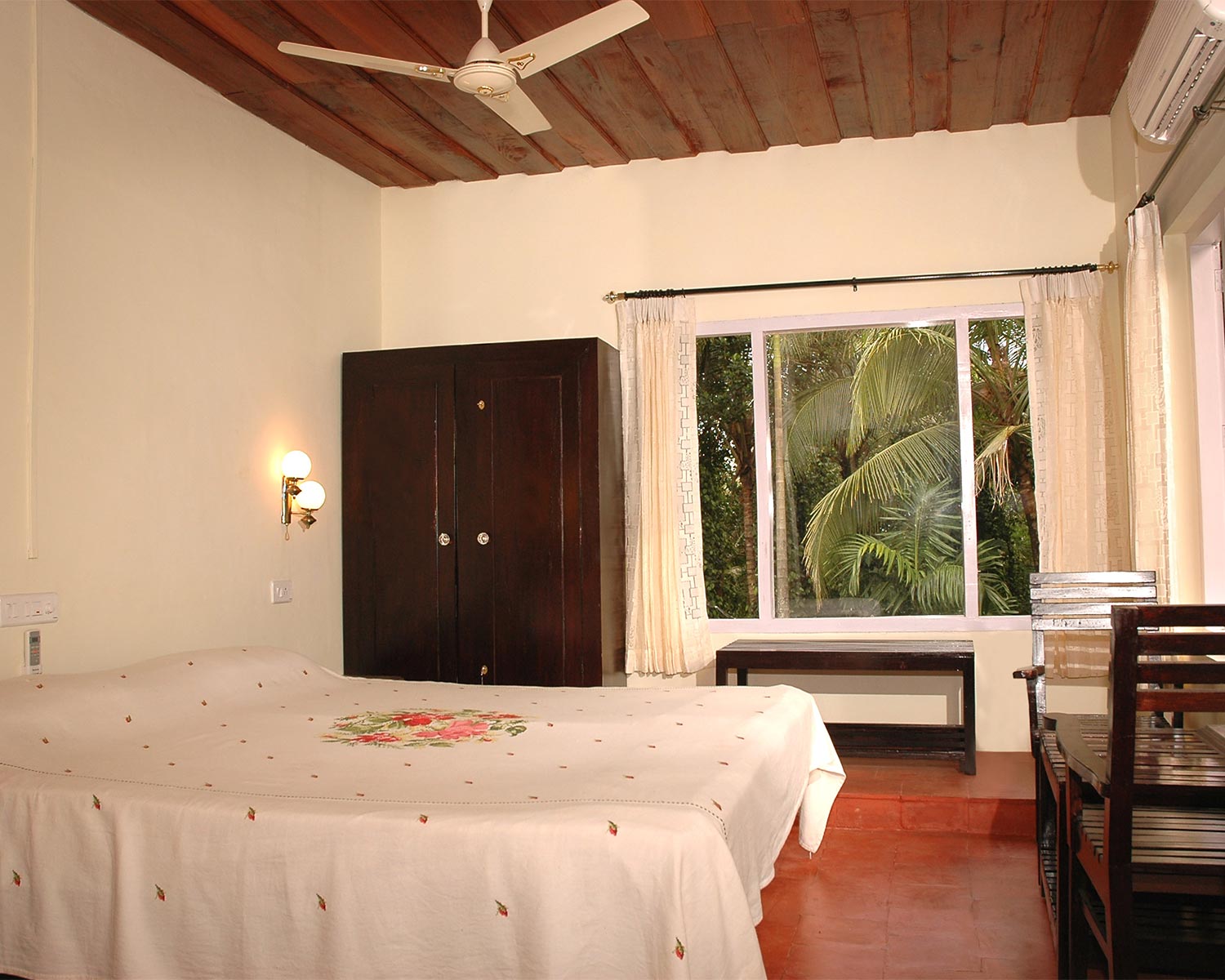 Luxury hotel gallery image