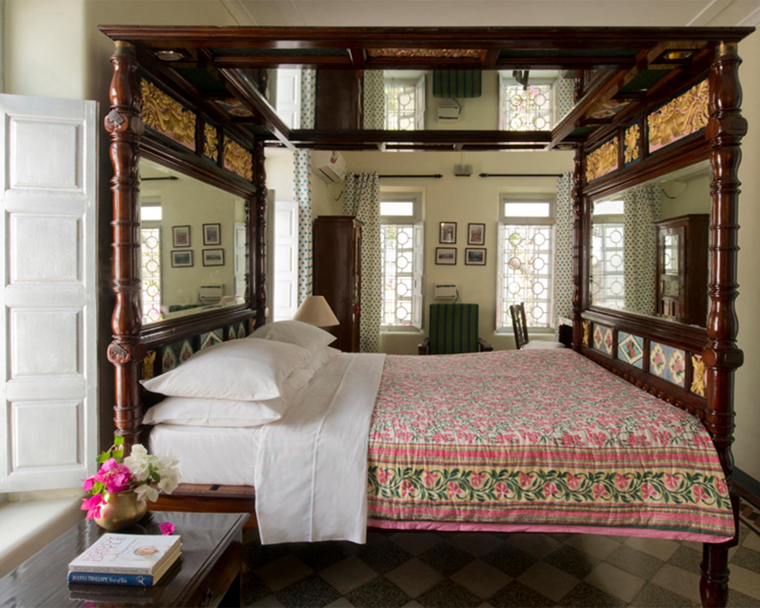 Luxury hotel gallery image