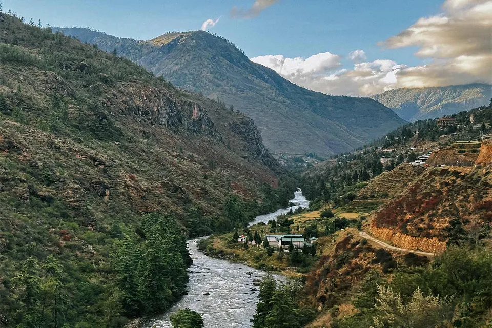 Art, culture and panoramic serenity on Best of Bhutan
