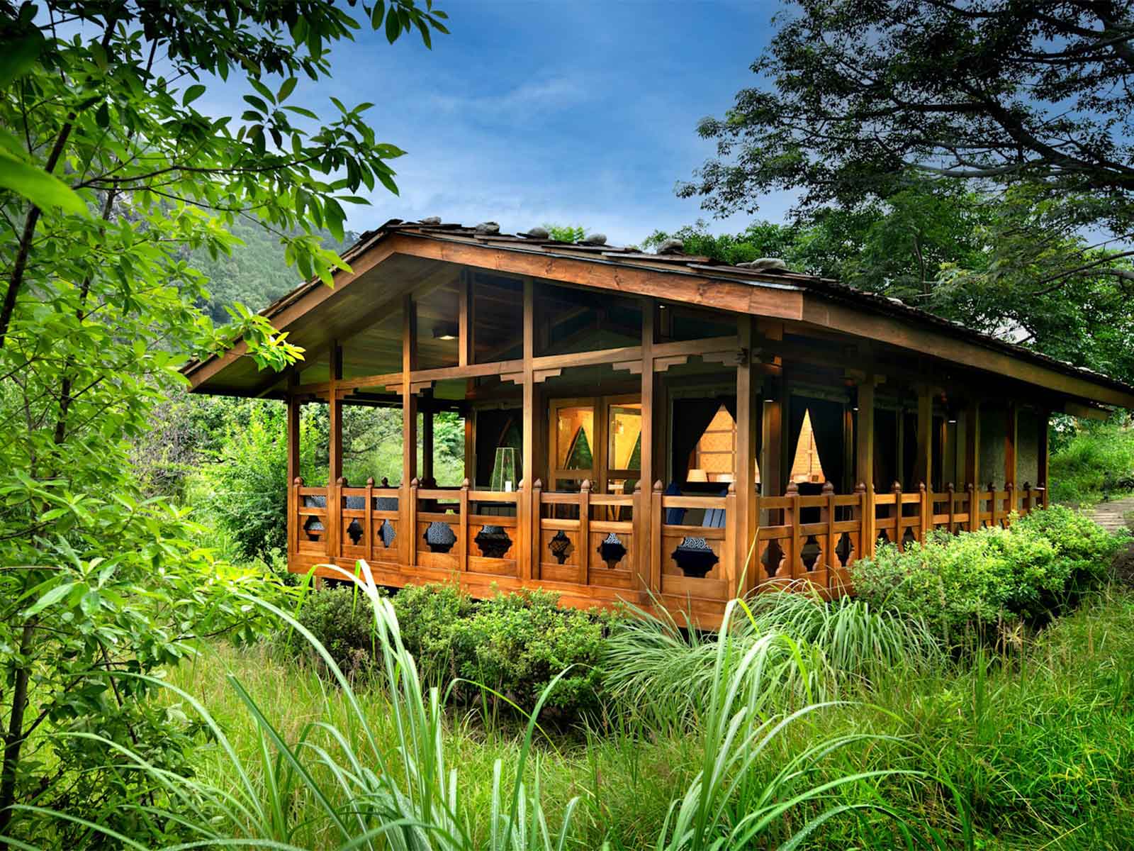 &Beyond Punakha River Lodge - Luxury hotel