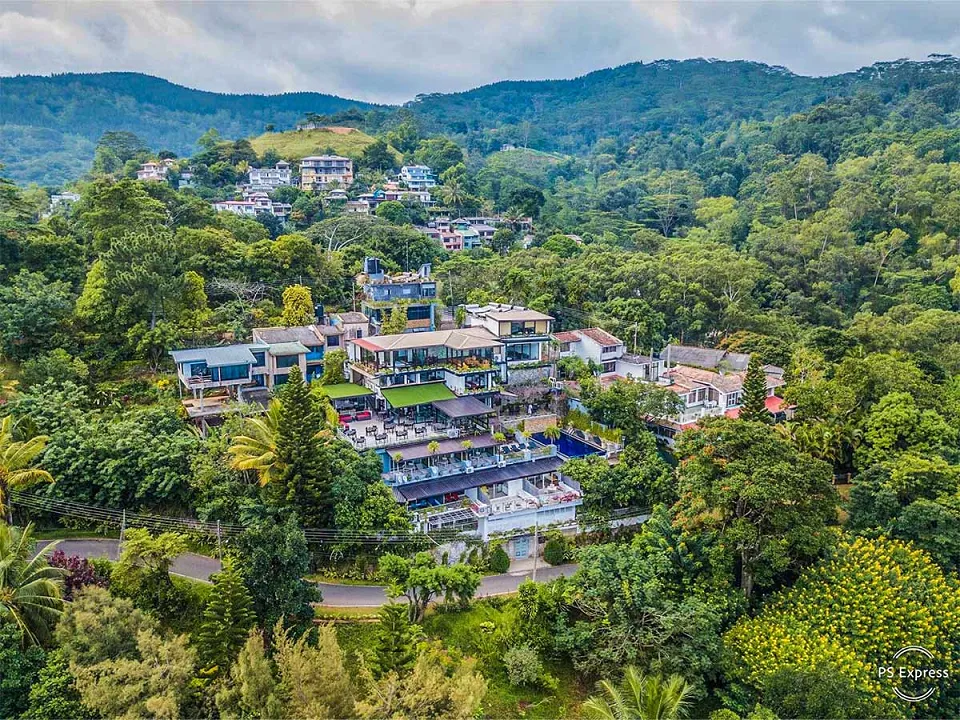 Hotel Restaurants & Scenic Dining — Restaurants In Kandy