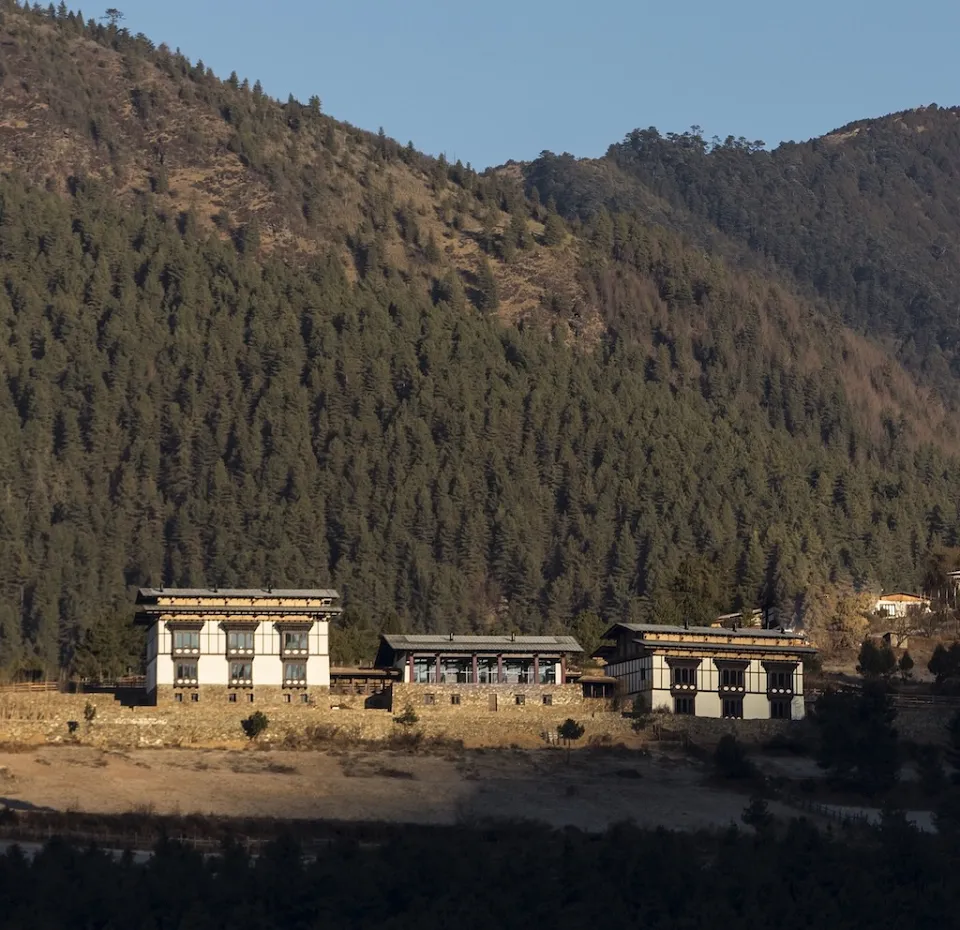 Gangtey Lodge - Luxury hotel — gallery photograph 2