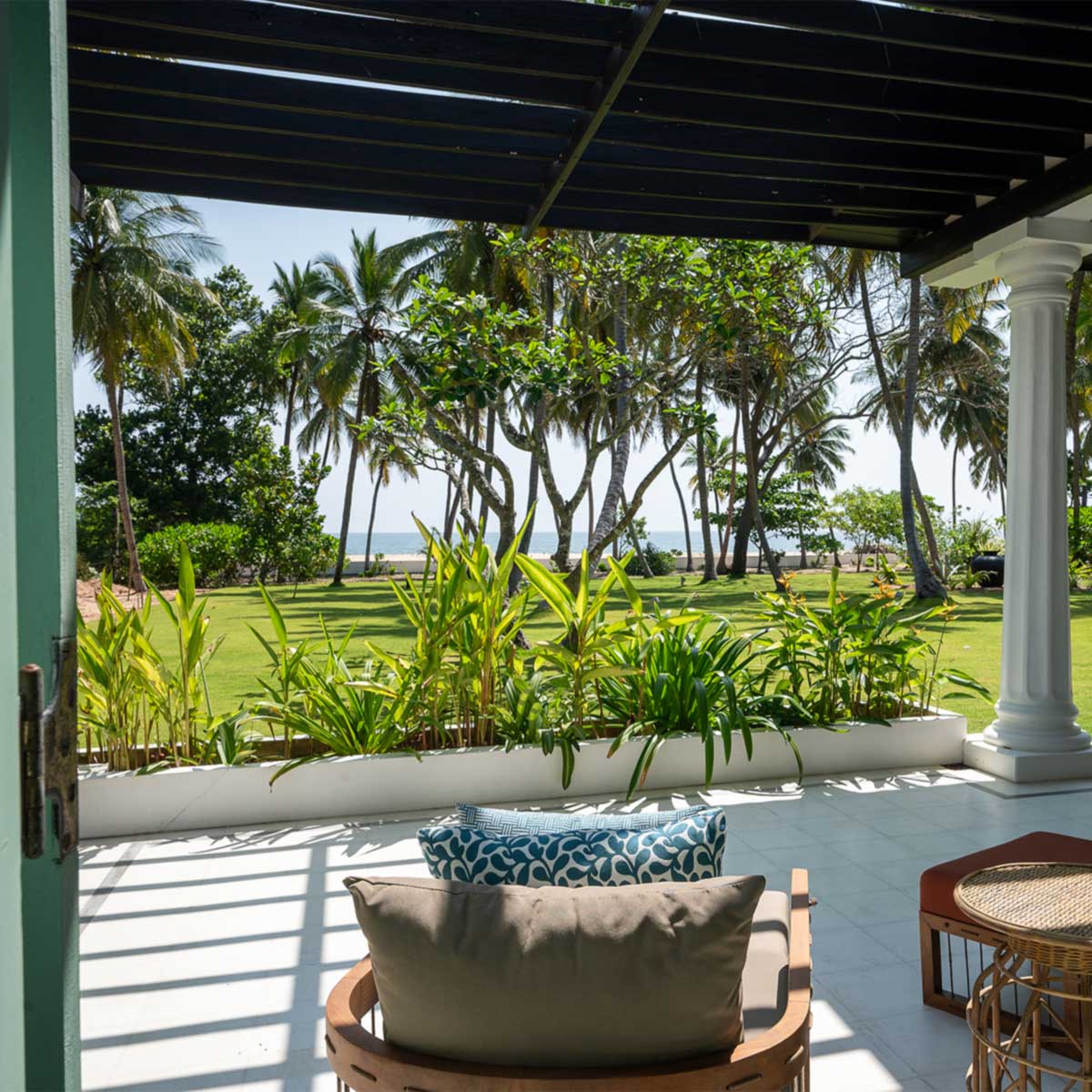 Kalkudah Beach House - Luxury hotel