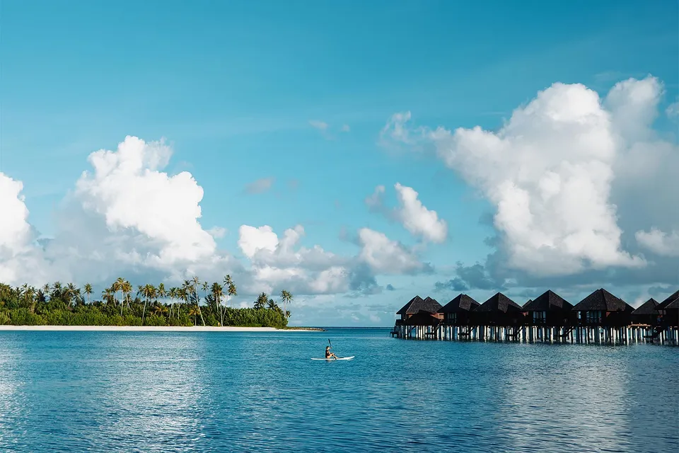 Under the sea on Simply Sri Lanka & The Maldives