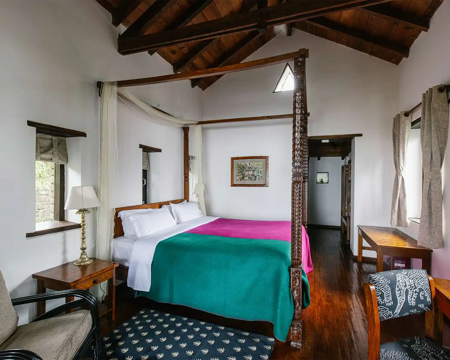 Tiger Mountain Pokhara Lodge - Luxury hotel