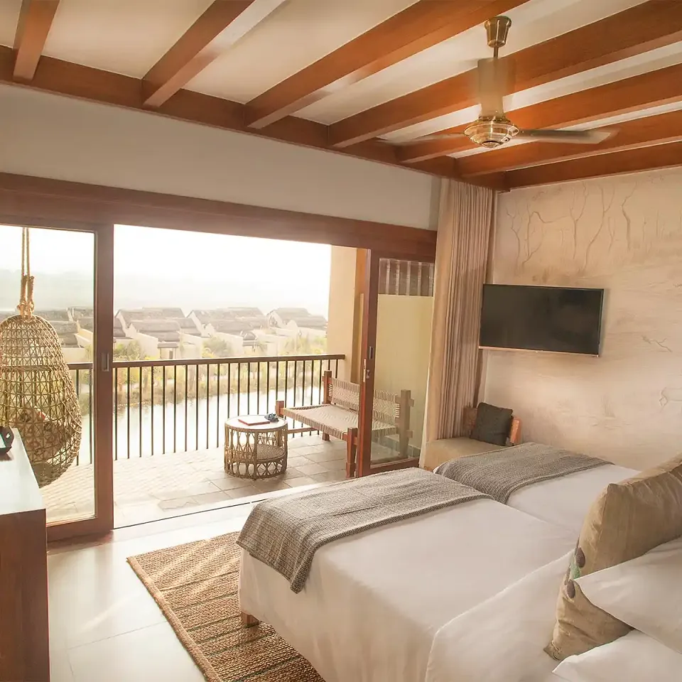A Taj Safari - Luxury hotel — gallery photograph 3