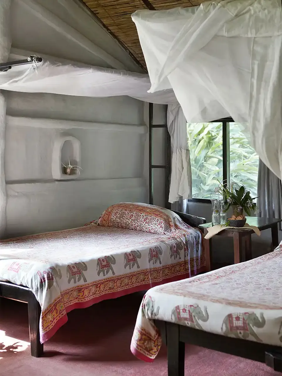 Tiger Tops Tharu Lodge - Luxury hotel — gallery photograph 6