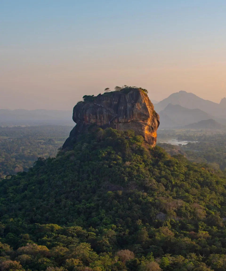 Sigiriya Rock — Culture And History Sri Lanka Feature View 2